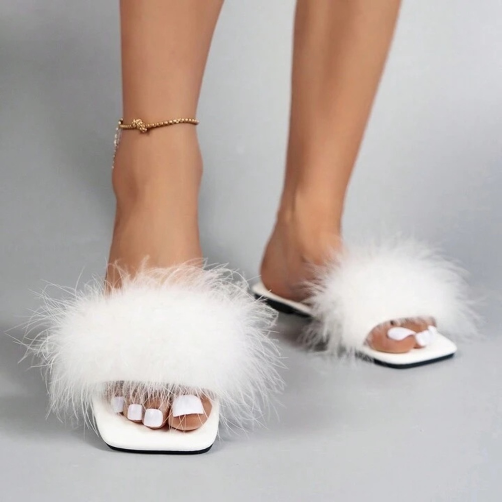 SHEIN White Fluffy Slide Slippers